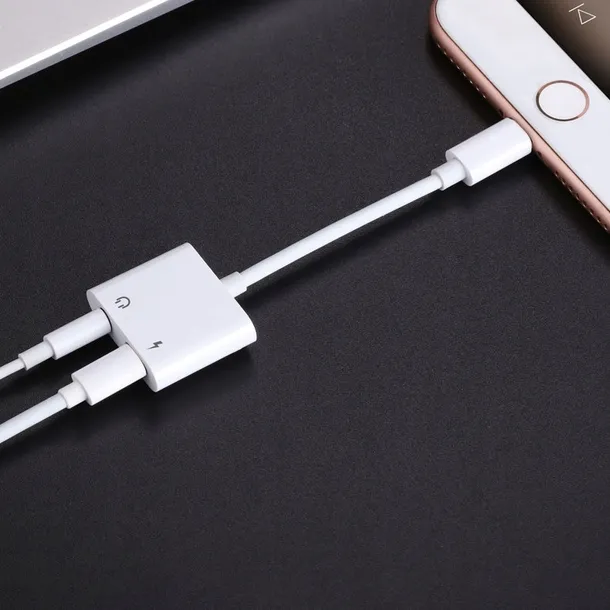 adapter-przejsciowka-rozdzielacz-sluchawkowy-iphone-lightning-lightning-3-marka-joyroom