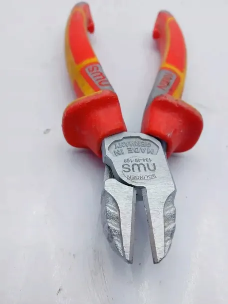 neo-tools-01-226-informacje-dodatkowe-certyfikat-1000v-hartowane-szczeki