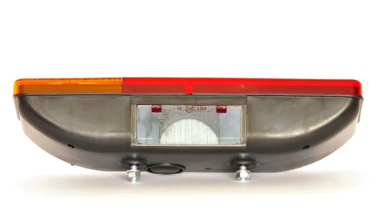 lampa-zespolona-prawa-producent-czesci-was