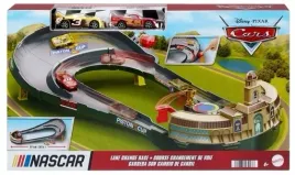 tor-samochodowy-do-zabawy-disney-cars-auta-zygzak-nascar