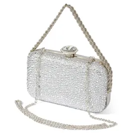 torebka-damska-puzderko-na-lancuszku-srebrna-blyszczaca-mala-kopertowka-box