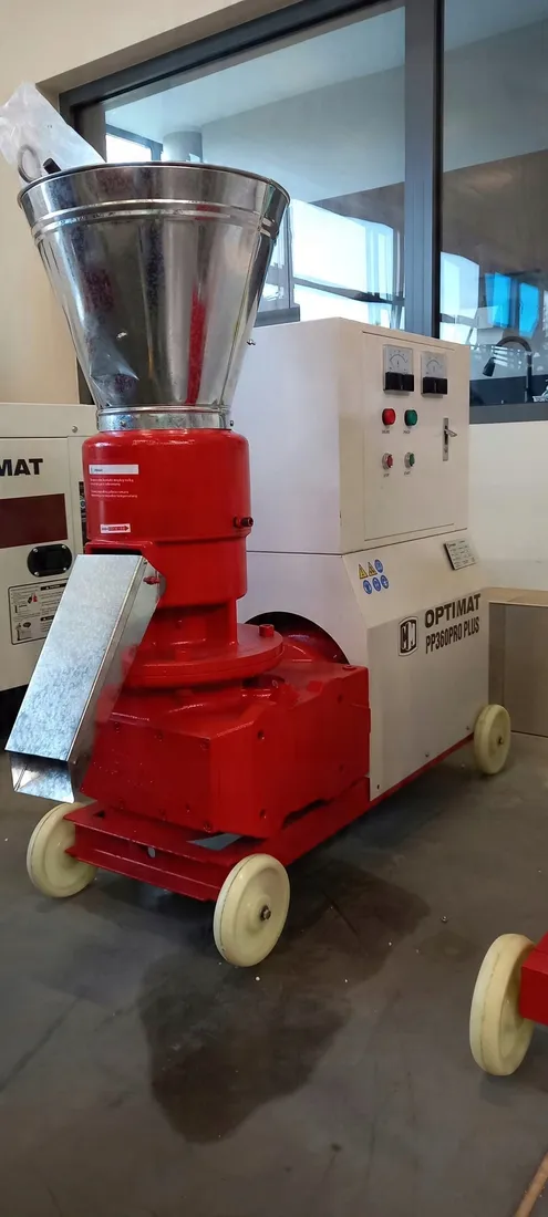 przemyslowa-peleciarka-granulator-11kw-350kg-h-matryca-6mm-powystawowa-2024