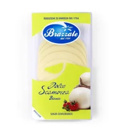 ser-bialy-w-plastrach-scamorza-bianca-80-g-brazzale