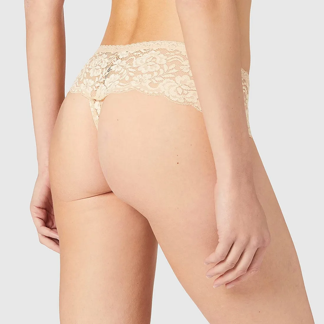 stringi-irisandlilly-koronkowe-bezowe-s-36-3-pak