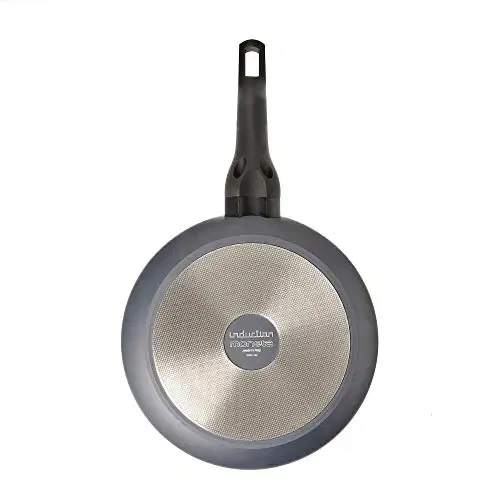 moneta-set-pots-and-pans-aluminium-grey-multiple-sizes-linia-aria-finegress