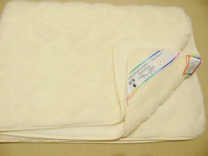 koldra-welniana-merino-basic-140x200-material-poszycia-mikrofaza