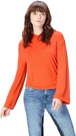 wygodna-stylowa-bluza-bluzka-z-kapturem-czerwona