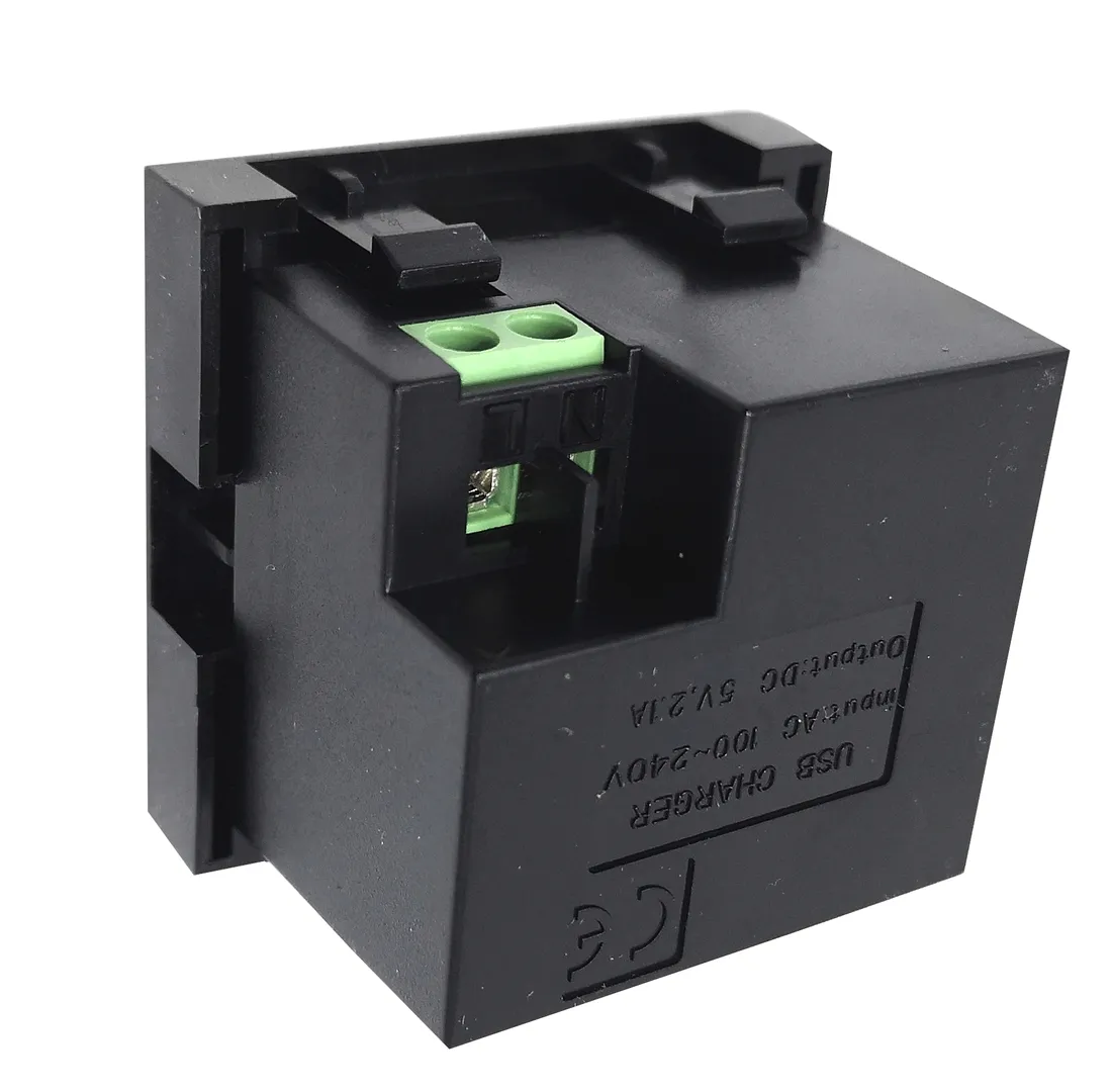 modul-gniazdo-gniazdko-ladowarka-2x-gniazdo-usb-stan-nowy