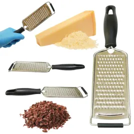 tarka-plaska-mini-male-oczka-z-plastikowa-raczka-do-tarcia-czekolady-sera
