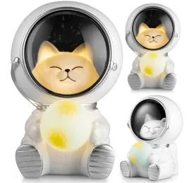 lampka-nocna-led-kot-astronauta-dla-dziecka-biala-ciepla-na-prezent