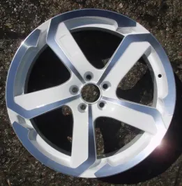 dotz-hanzo-white-18x85-rozstaw-5x112-et-35-1szt