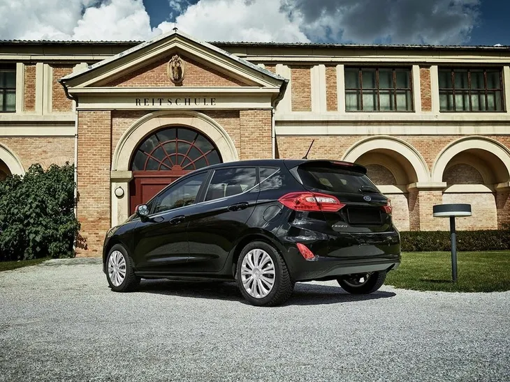 kolpaki-alcar-riva-16-srebrne-rodzaj-uniwersalne