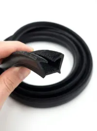 guma-uszczelka-korytko-szyby-flokowane-sf-9-szerokosc-12-6-13-6mm-sanok