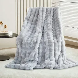 koc-futerkowy-160x100cm-na-kanape-i-lozko-dla-doroslych-elegancki-nowoczesy
