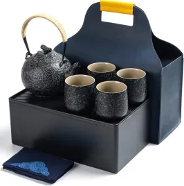 serwis-do-herbaty-podrozny-4osobowy-porcelanowy-dzbanek-filizanki