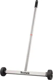 zamiatarka-magnetyczna-na-kolkach-432-cm-do-gwozdzi-i-opilkow