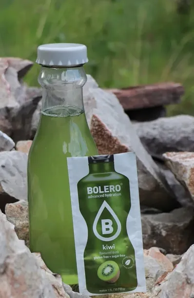 bolero-instant-kiwi-9g-cechy-dodatkowe-niski-indeks-glikemiczny-niskotluszczowe-odpowiednie-dla-diety-ketogenicznej-weganskie