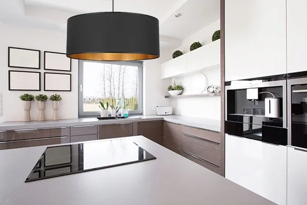 elegancka-lampa-wiszaca-zloty-srodek-50-cm-abazur