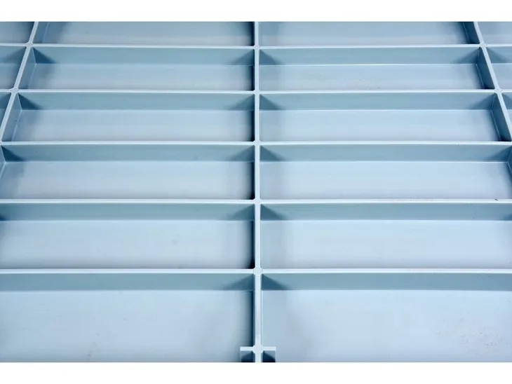 wozek-kelnerski-3-polkowy-glebokosc-produktu-51-cm