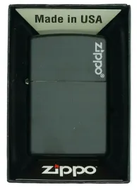 zapalniczka-zippo-black-matte-logo-60001203-wiatroodporna-benzynowa