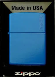 zapalniczka-zippo-sky-blue-logo-60006627-wiatroodporna-benzynowa