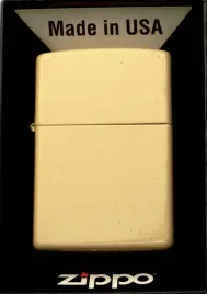 zapalniczka-zippo-flat-sand-60005823-wiatroodporna-benzynowa