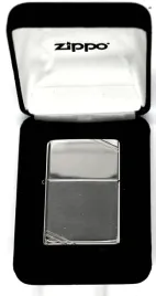 zapalniczka-srebrna-zippo-sterling-silver-slash-high-polish-srebro-925-600
