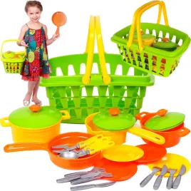 zestaw-kuchenny-w-koszyku-garnki-akcesoria-4456