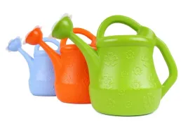 konewka-kwiatek-zabawka-do-wody-piasku