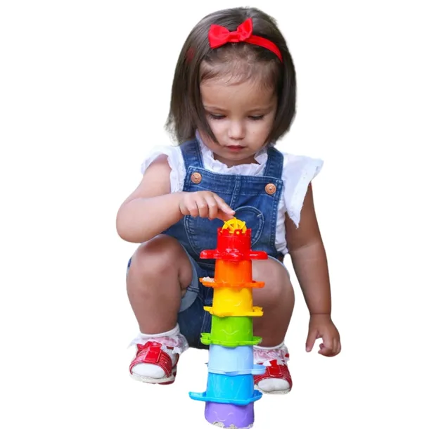 piramida-z-foremkami-technok-6580-material-plastik