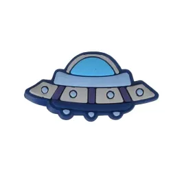 gumowa-latka-emblemat-ozdoba-do-kroksow-przypinka-do-butow-statek-ufo