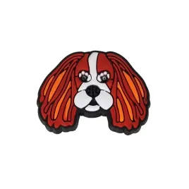 gumowa-latka-emblemat-ozdoba-do-kroksow-przypinka-do-butow-cavalier-king