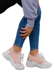 damskie-buty-sneakersy-rozowe-na-platformie-40