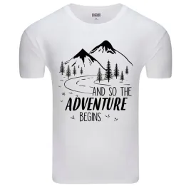 koszulka-meska-t-shirt-z-podrozniczym-nadrukiem-przygoda-sie-rozpoczyna-3xl