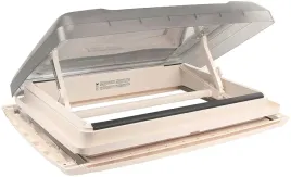 okno-dachowe-mpk-70x50-midi-heki-700x500-bez-wentylacji