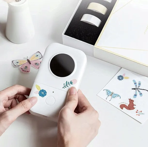 phomemo-d30-mini-drukarka-termiczna-bluetooth-ios-android-opis-produktow-kod-producenta-phomemo-d30-drukarka-etykiet-biala-producent-phomemo
