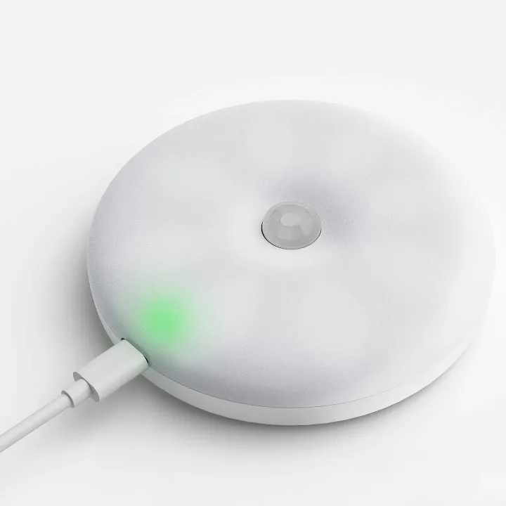 lampa-led-z-czujnikiem-ruchu-do-zamontowania-usb-c-magnetyczna-stan-nowy