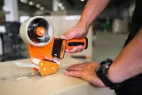 dyspenser-do-tasmy-50mm-marka-neo-tools-przeznaczenie-do-tasmy