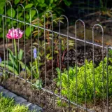 ogrodowy-plotek-metalowy-plot-plotki-do-ogrodu-obrzeze-palisada-99-x-70-cm-material-wykonania-siatki-ocynkowane