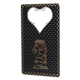 otwieracz-do-butelek-butelki-piwa-metalowa-karta-as-szachy-kon-na-prezent