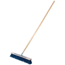 szczotka-ulicowka-50cm-do-zamiatania-chodnika-kostki-ze-skrobakiem-154cm