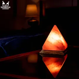 jonizator-lampa-solna-piramida-z-soli-himalajskiej-do-sypialni-na-biurko