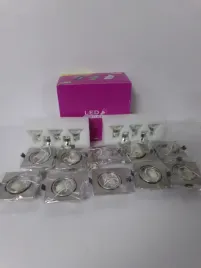 kwadratowa-lampa-led-sufitowa-10szt-7w-srebrna