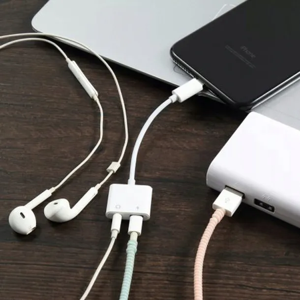 adapter-usb-c-lightning-do-jack-adapter-przejsciowka-kabel-bialy-do-iphone-marka-retoo-stan-opakowania-oryginalne