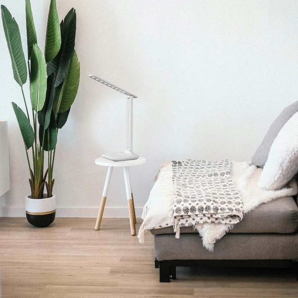 lampka-led-nocna-biurkowa-szkolna-kreslarska-na-biurko-lampa-uchwyt-na-tel