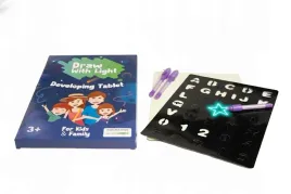 magiczna-tablica-do-rysowania-swiatlem-2x-dlugopisy-uv-kreatywna-zabawka
