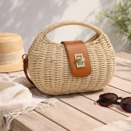 torebka-damska-koszyk-pleciona-mala-na-ramie-odpinany-pasek-zapinana-bez