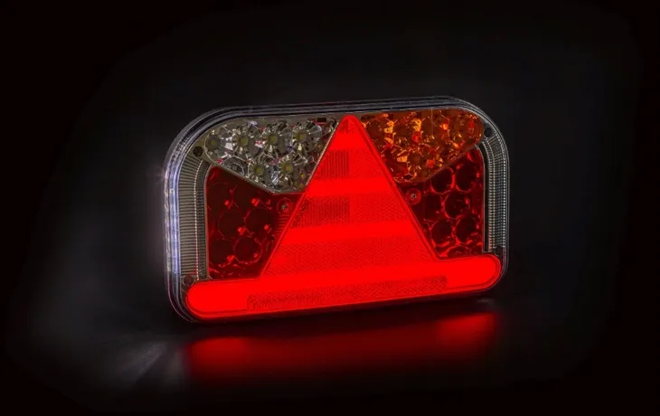 lampa-tylna-ft-170-led-prawa-typ-samochodu-autobusy-niezdefiniowany-samochody-ciezarowe-samochody-dostawcze-samochody-kempingowe-samochody-osobowe
