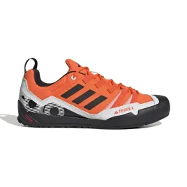 adidas-terrex-swift-solo-2-ie6902-41-1-3-26cm