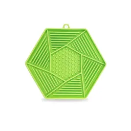 trixie-taca-na-przysmaki-dla-psa-lick-n-snack-z-przyssawkami-17cm-zielona